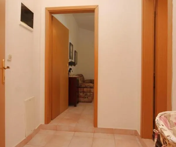 Appartement With Parking Space - 7656 Rovinj