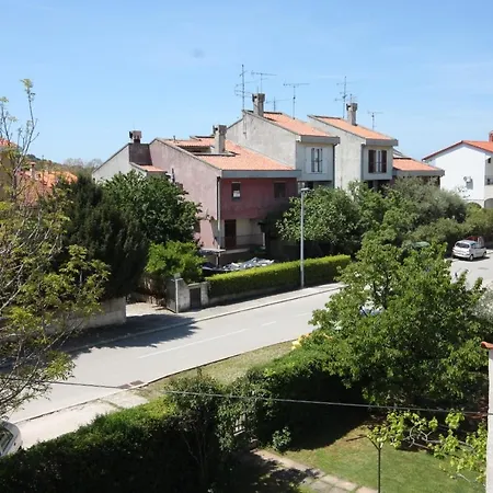 With Parking Space - 7656 Rovinj