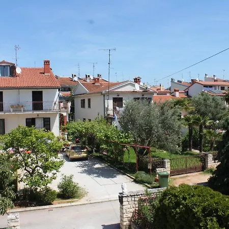 With Parking Space - 7656 Rovinj
