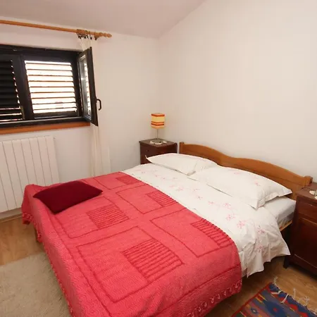With Parking Space - 7656 Rovinj