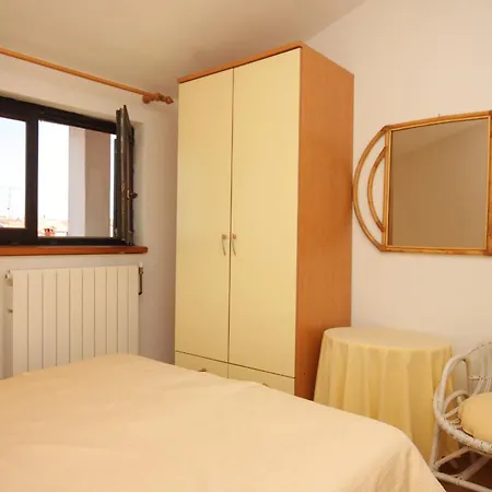 Apartments With A Parking Space Rovinj - 7656 Apartment
